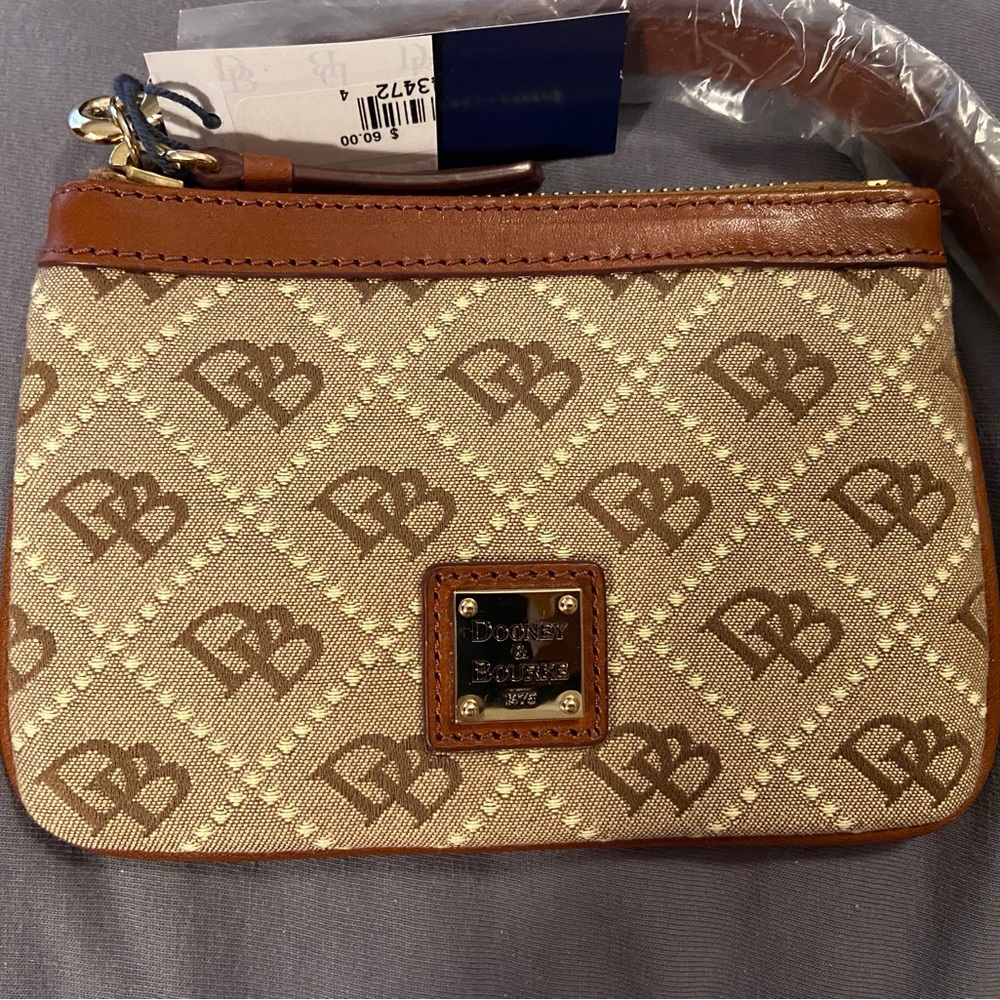 NWT Dooney and Bourke Wristlet/Change Purse